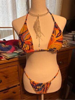 SHEIN Orange Multicolor Swirl Triangle Bikini